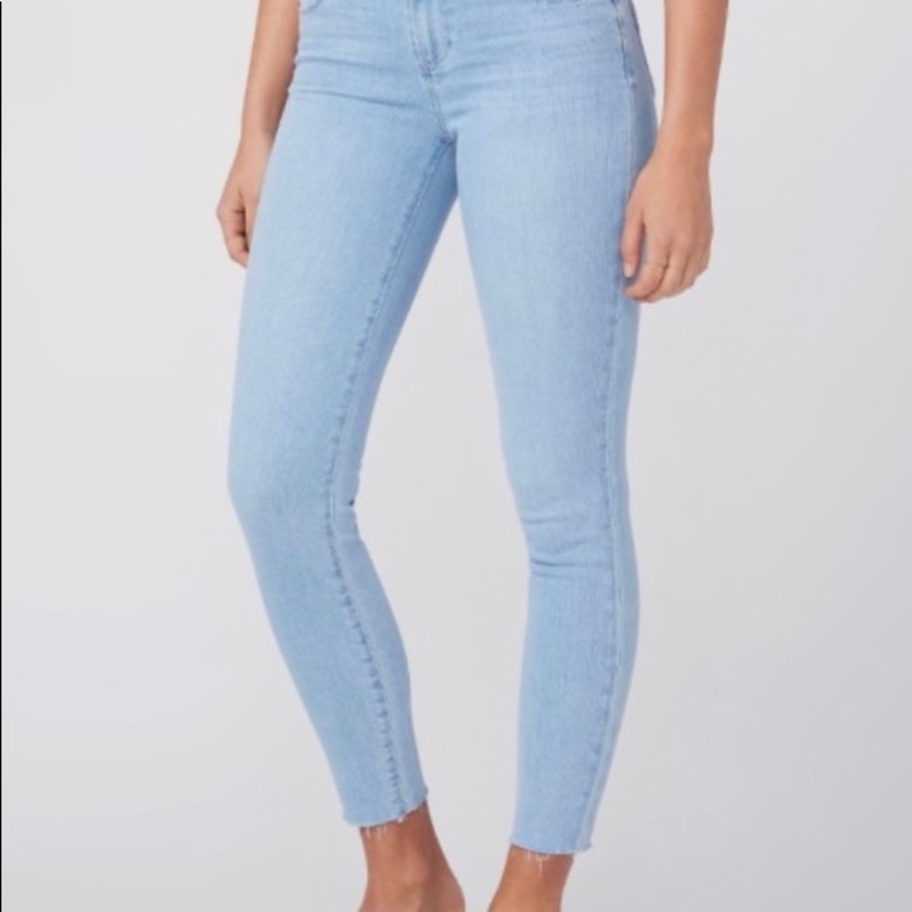 PAIGE Verudgo Ankle Raw Hem Washed Blue Jeans Size 31